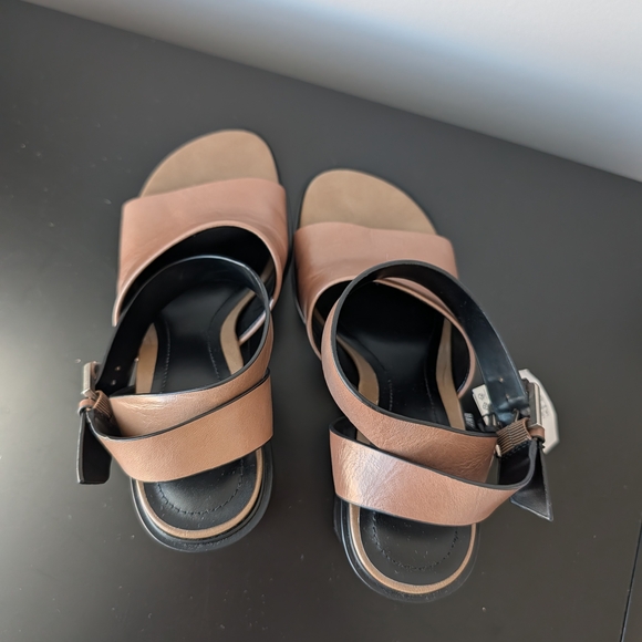 Elegant Tan Women's Sandals - Picture 11 of 11